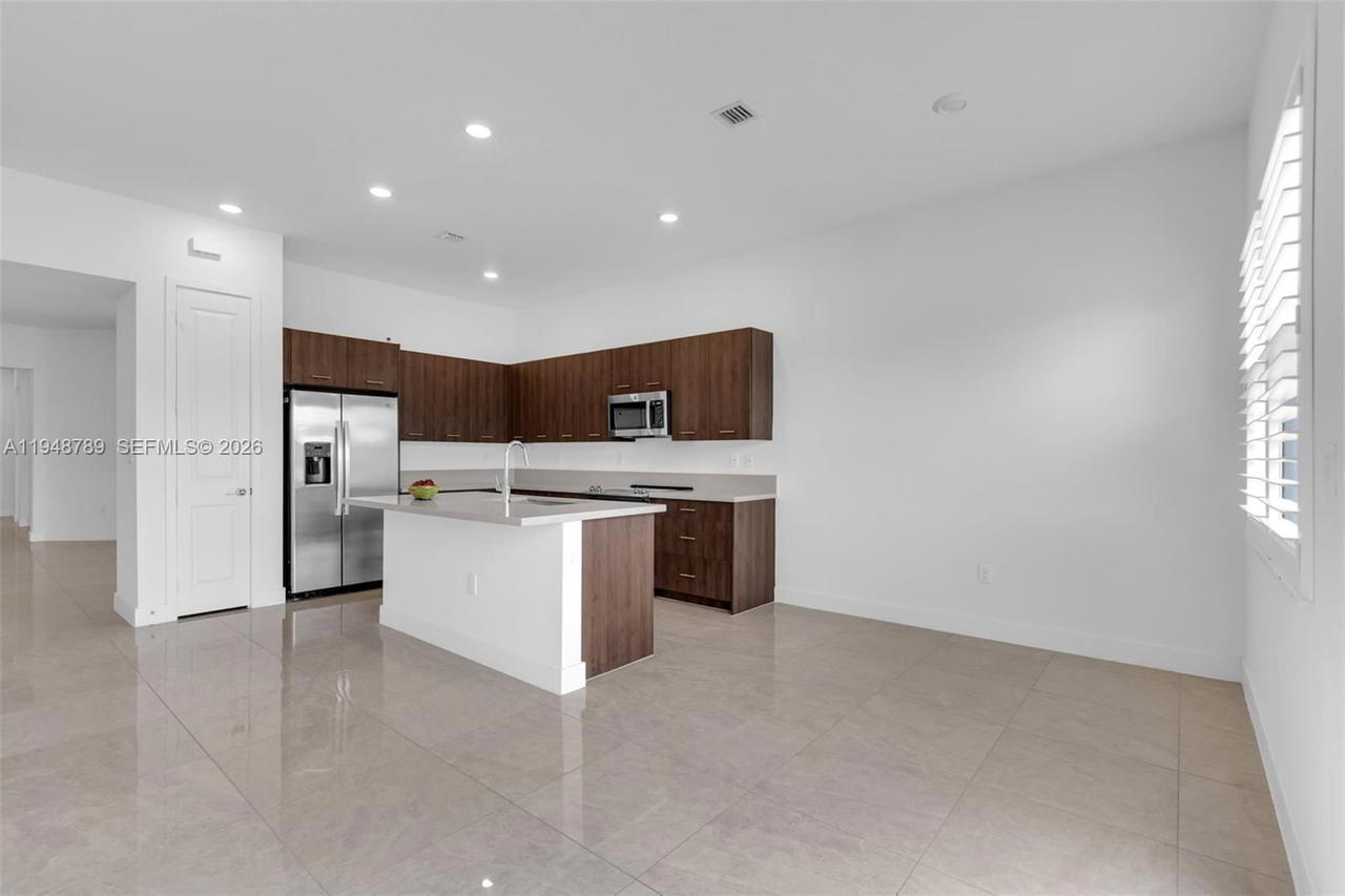 Real estate property located at 4538 173rd Ave, Broward, Tuscan Isles, Miramar, FL