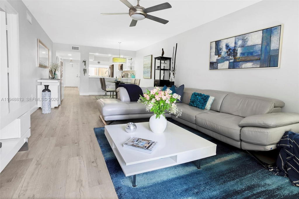 Real estate property located at 7763 Southampton Ter #211, Broward, Southampton Condominium I, Tamarac, FL
