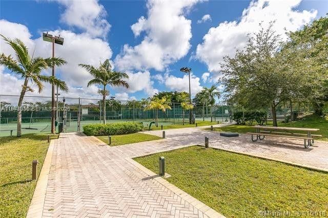 Real estate property located at 11416 110th Ln, Miami-dade, Sabal Chase Sec 1, Miami, FL