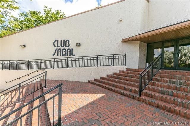 Real estate property located at 11416 110th Ln, Miami-dade, Sabal Chase Sec 1, Miami, FL