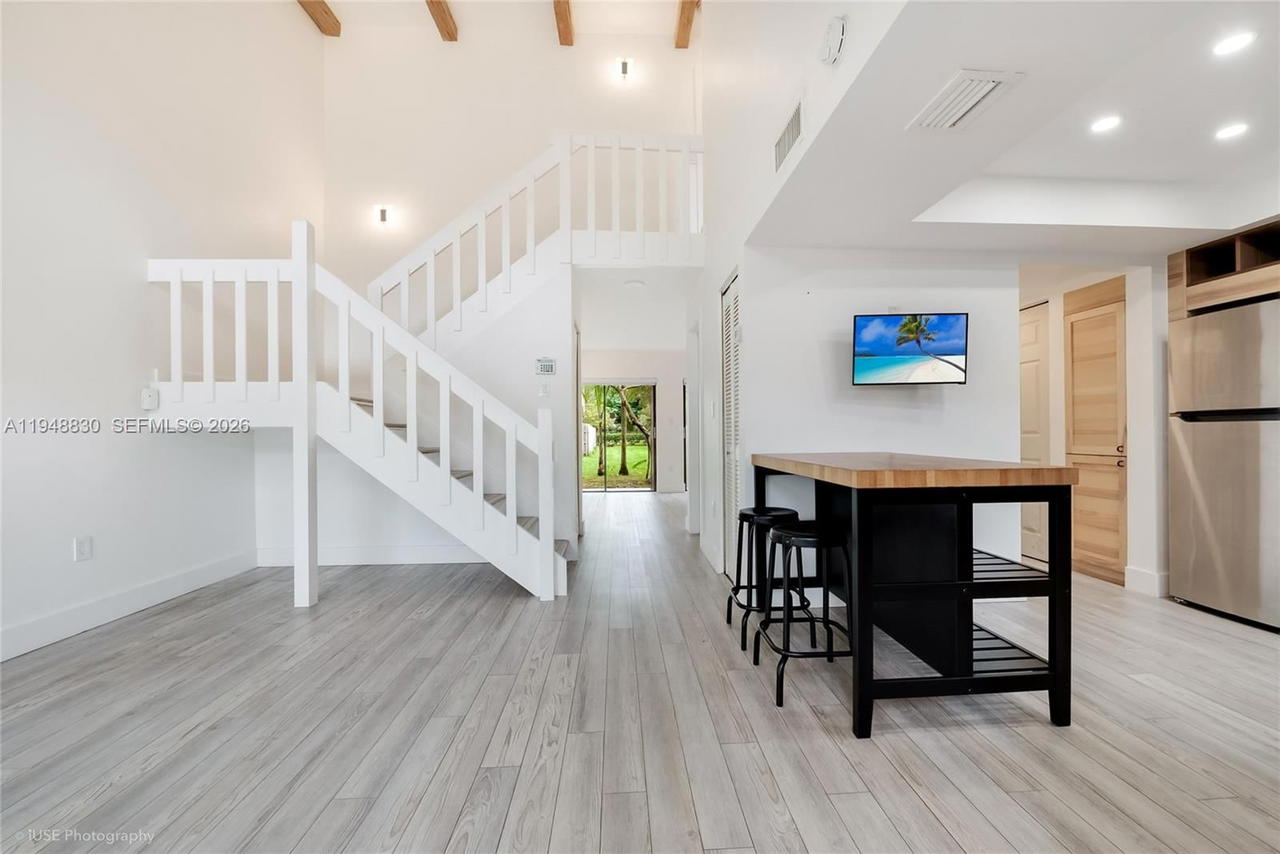 Real estate property located at 11416 110th Ln, Miami-dade, Sabal Chase Sec 1, Miami, FL