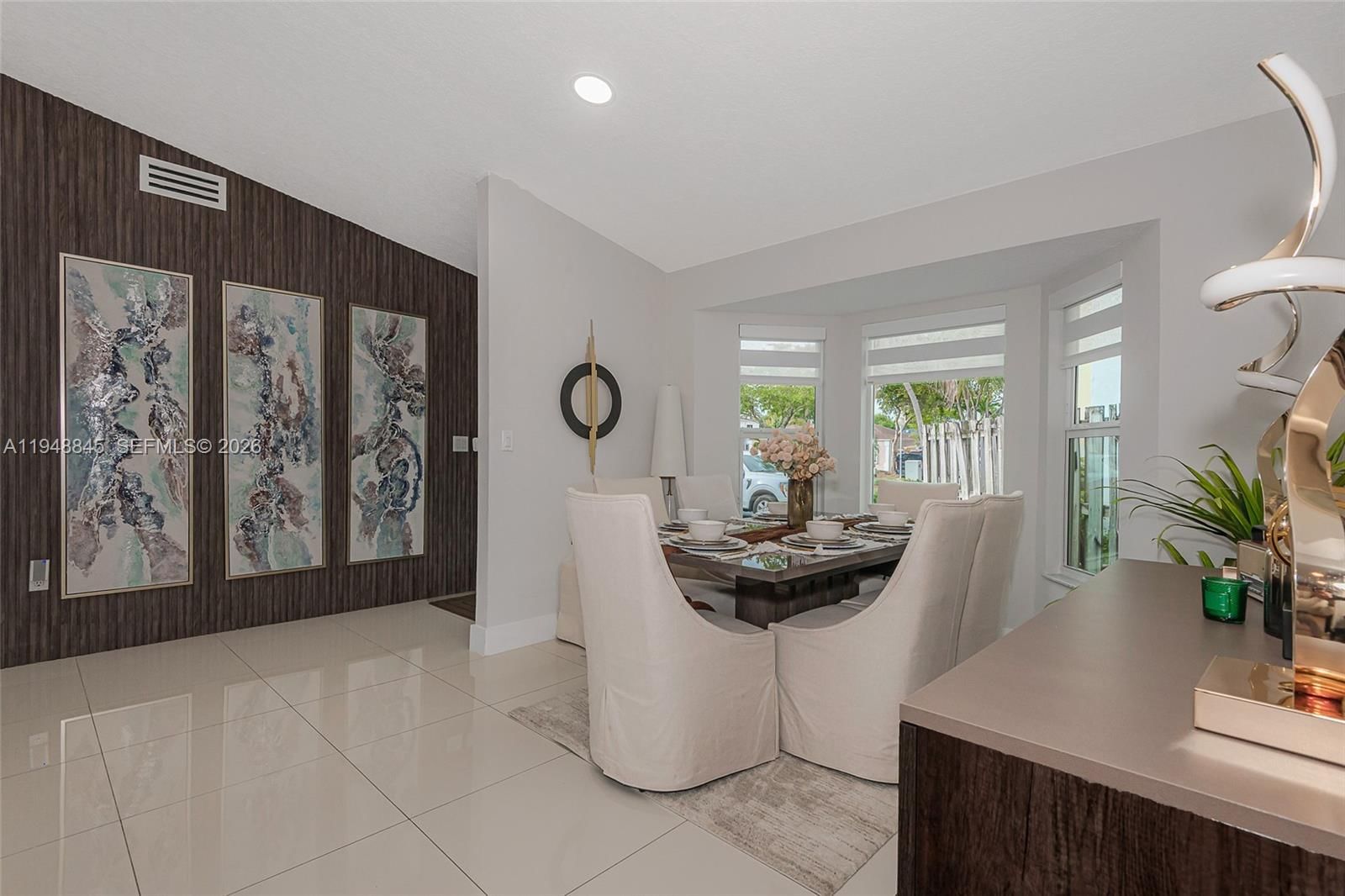 Real estate property located at 22173 98th Ct, Miami-dade, Lakes By The Bay Sec 5, Cutler Bay, FL