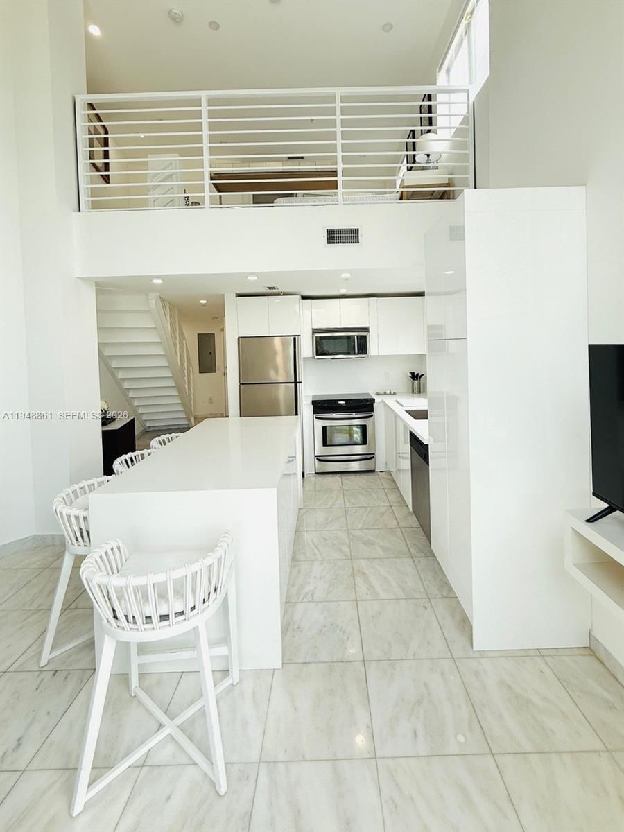 Real estate property located at 7700 Collins Ave #5, Miami-dade, Vilamur Condo, Miami Beach, FL
