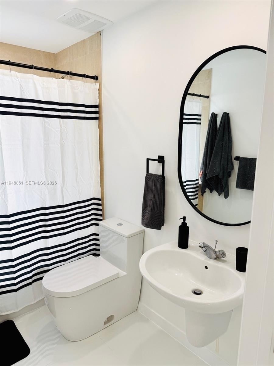 Real estate property located at 7700 Collins Ave #5, Miami-dade, Vilamur Condo, Miami Beach, FL
