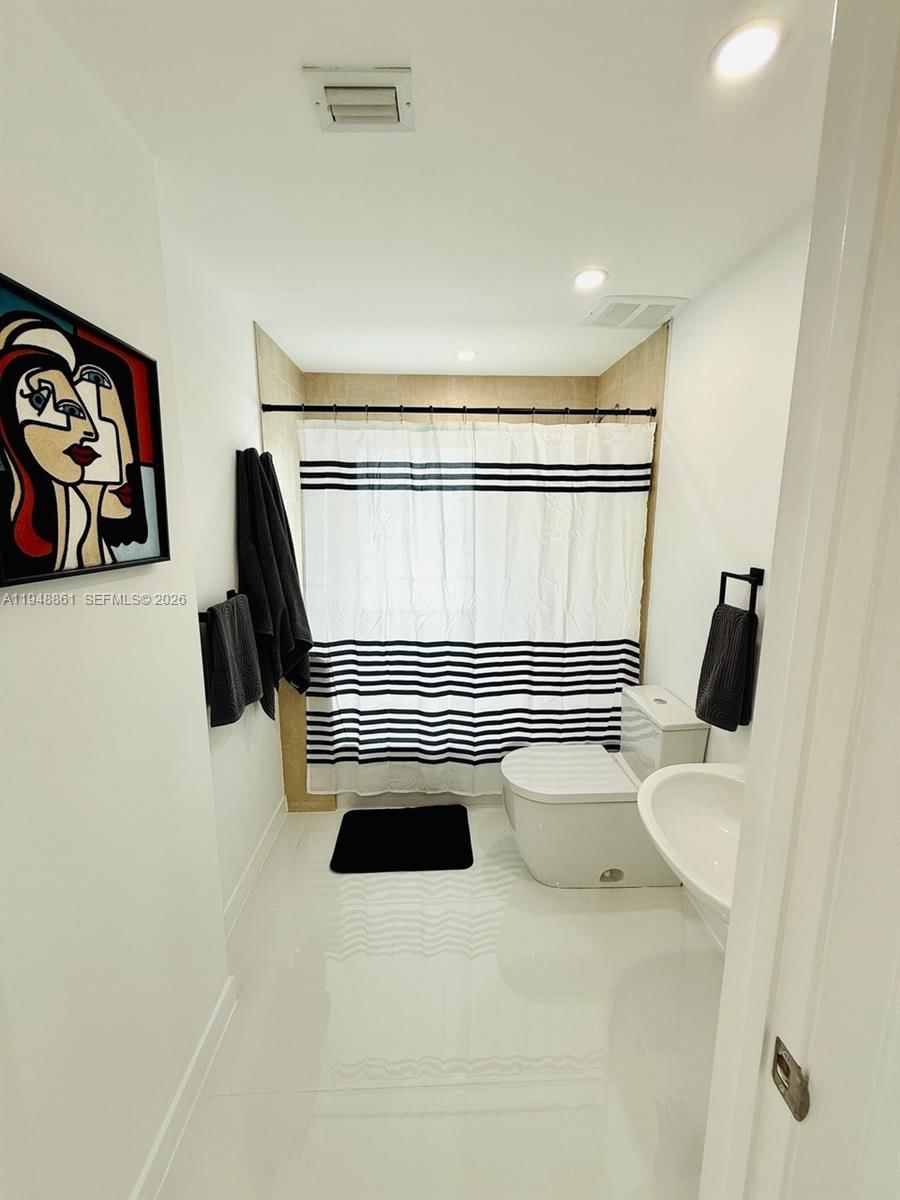 Real estate property located at 7700 Collins Ave #5, Miami-dade, Vilamur Condo, Miami Beach, FL
