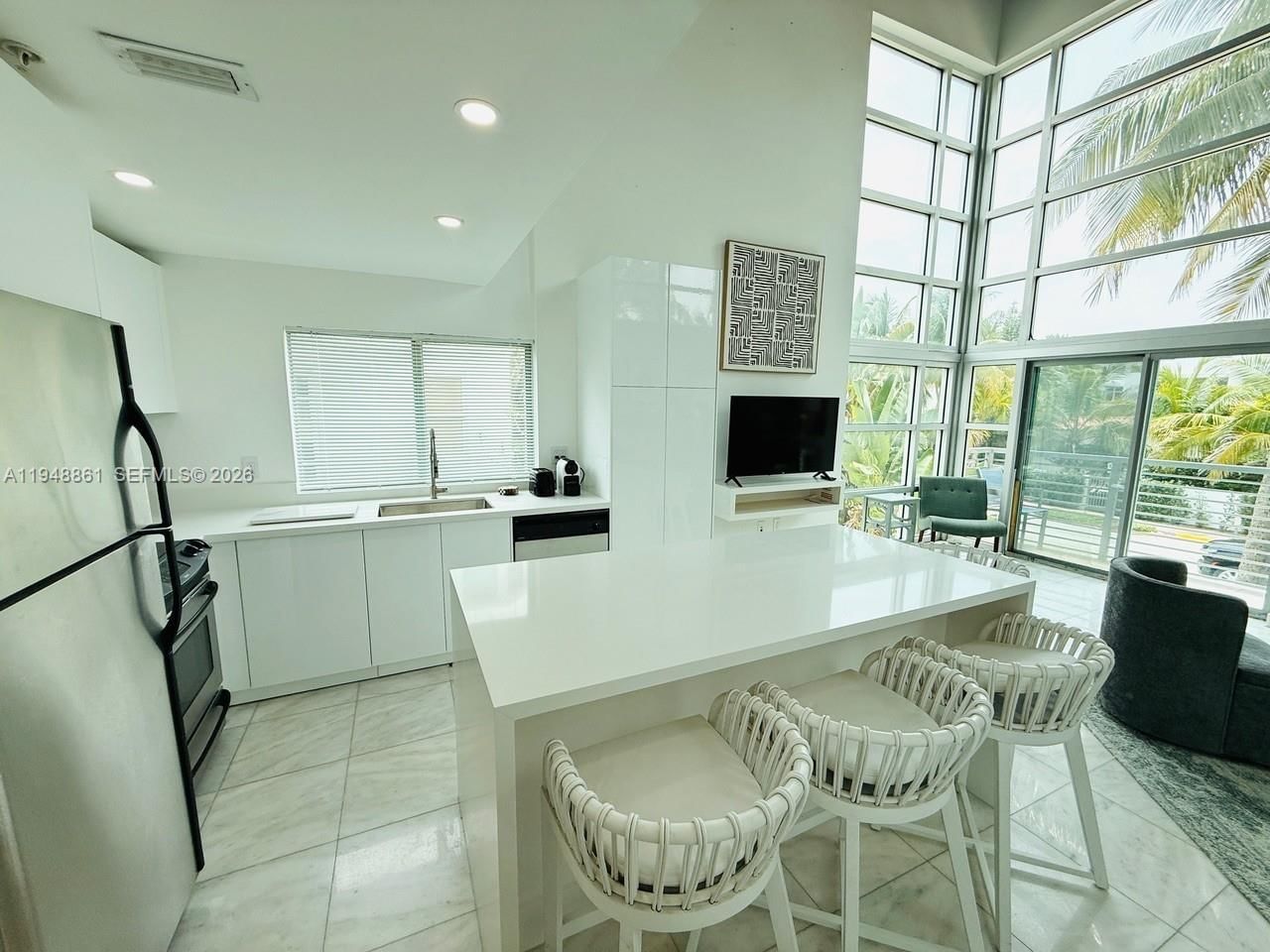 Real estate property located at 7700 Collins Ave #5, Miami-dade, Vilamur Condo, Miami Beach, FL