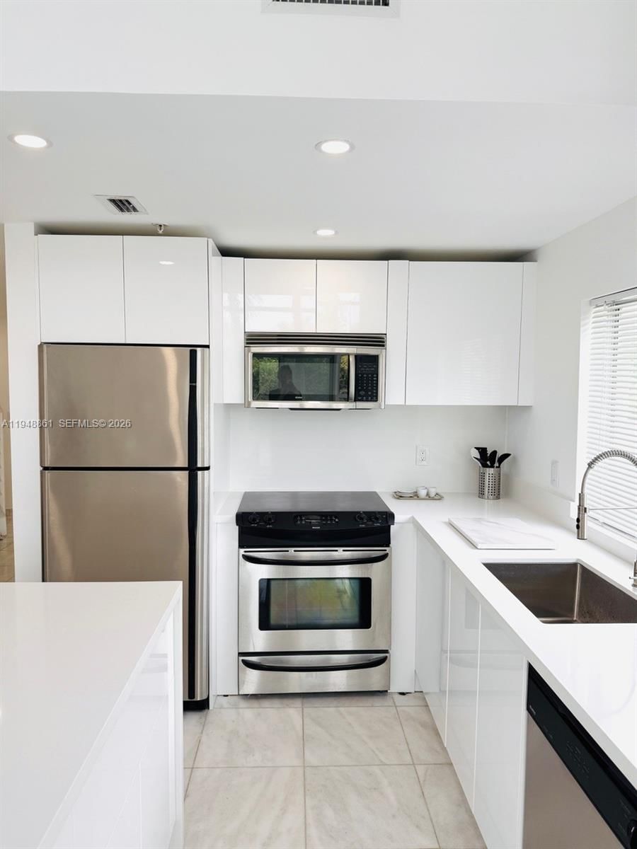 Real estate property located at 7700 Collins Ave #5, Miami-dade, Vilamur Condo, Miami Beach, FL