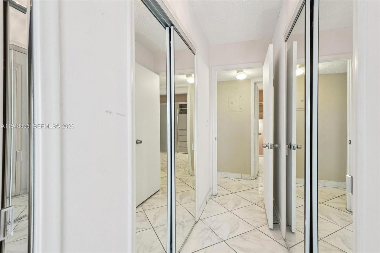 Real estate property located at 319 14th Ave #501, Broward, Meadowbrook Towers Condo, Hallandale Beach, FL