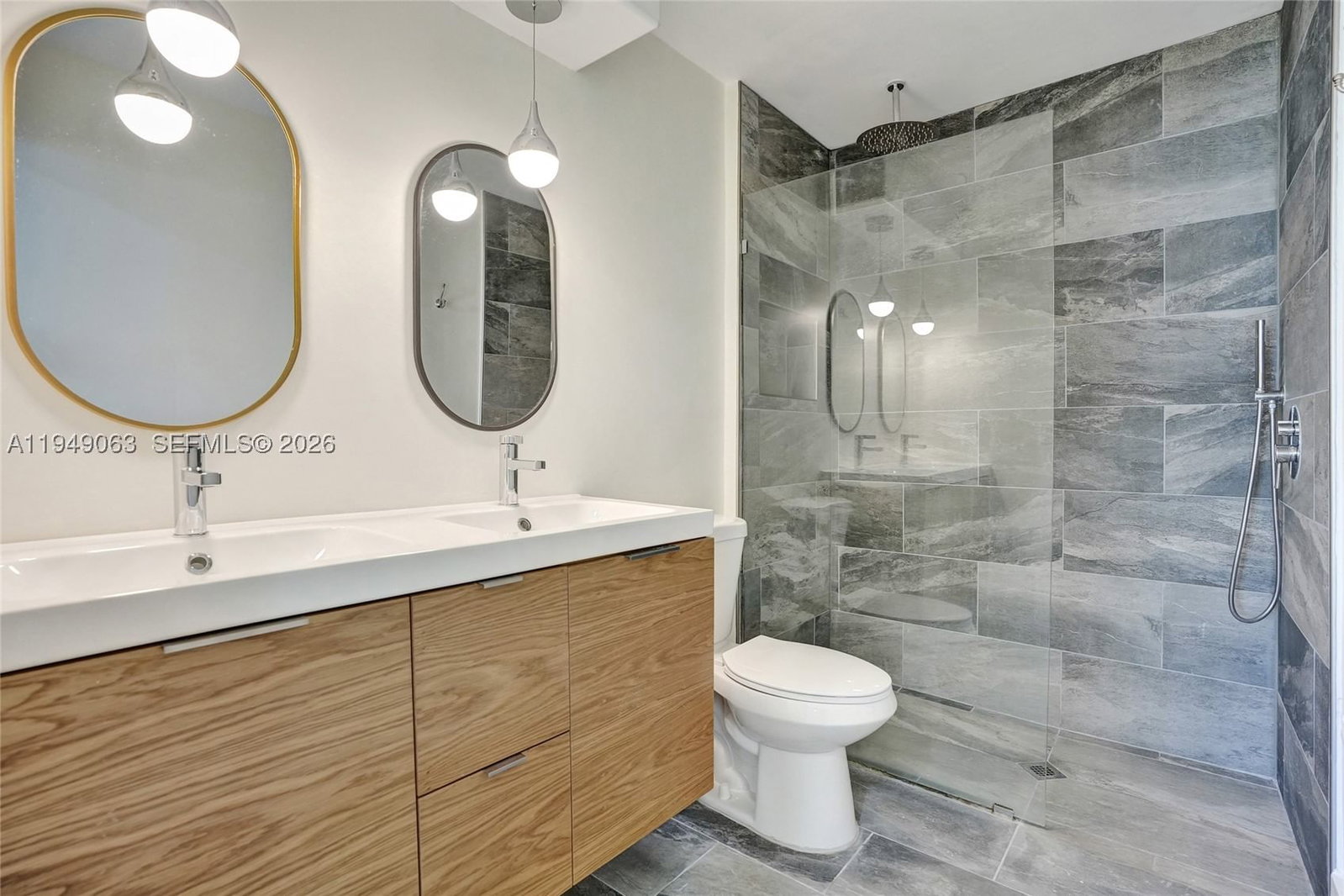Real estate property located at 155 Love Cres, Palm Beach, Fairway Villas At Royal P, Royal Palm Beach, FL