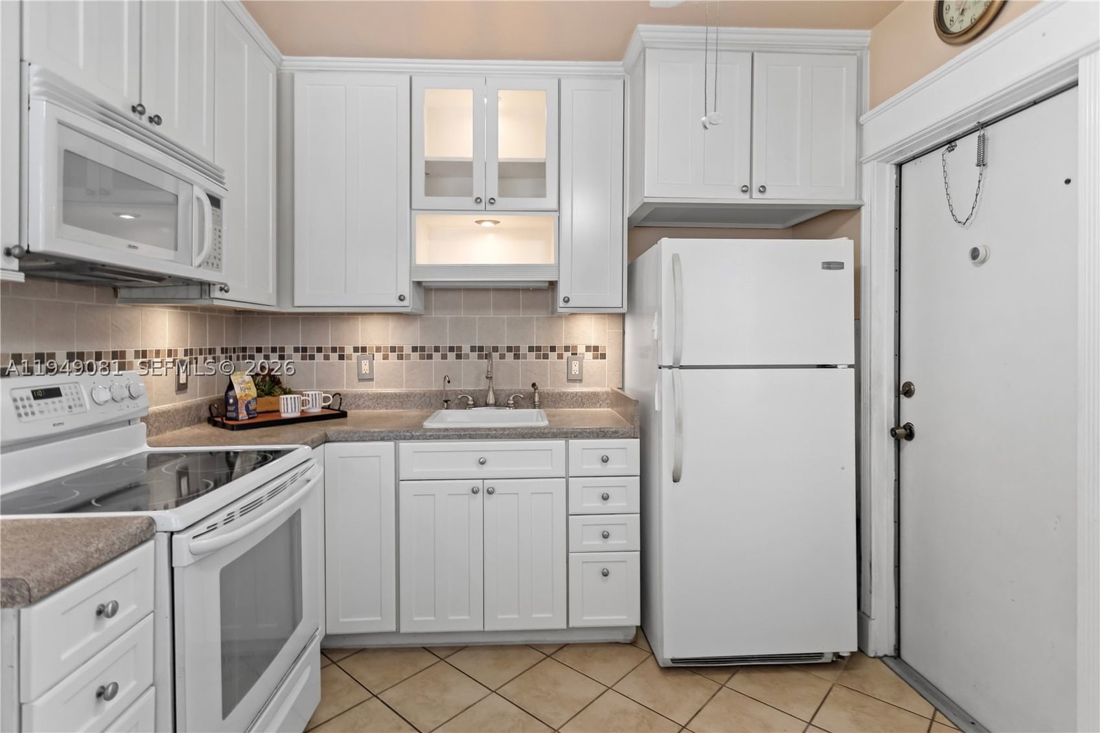 Real estate property located at 7401 Pines Blvd #222, Broward, Pembroke House Condo, Pembroke Pines, FL