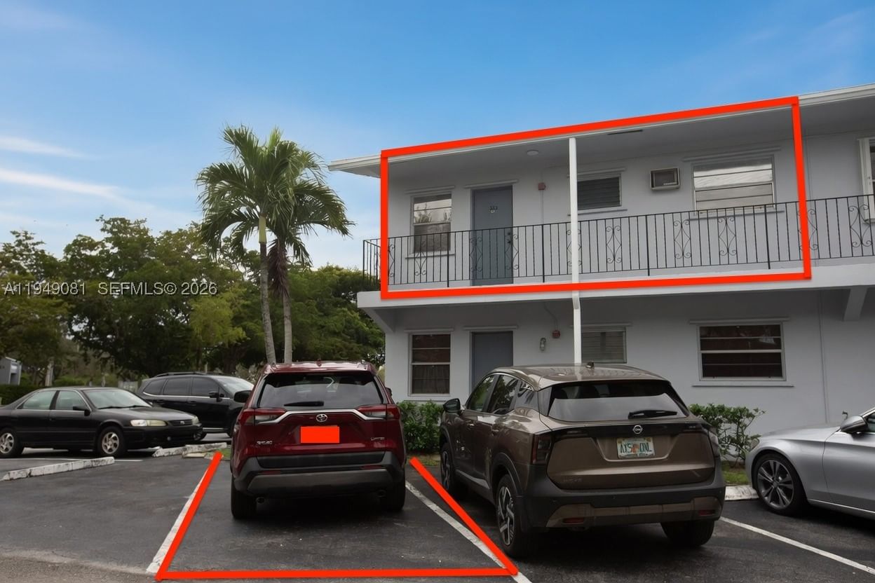 Real estate property located at 7401 Pines Blvd #222, Broward, Pembroke House Condo, Pembroke Pines, FL