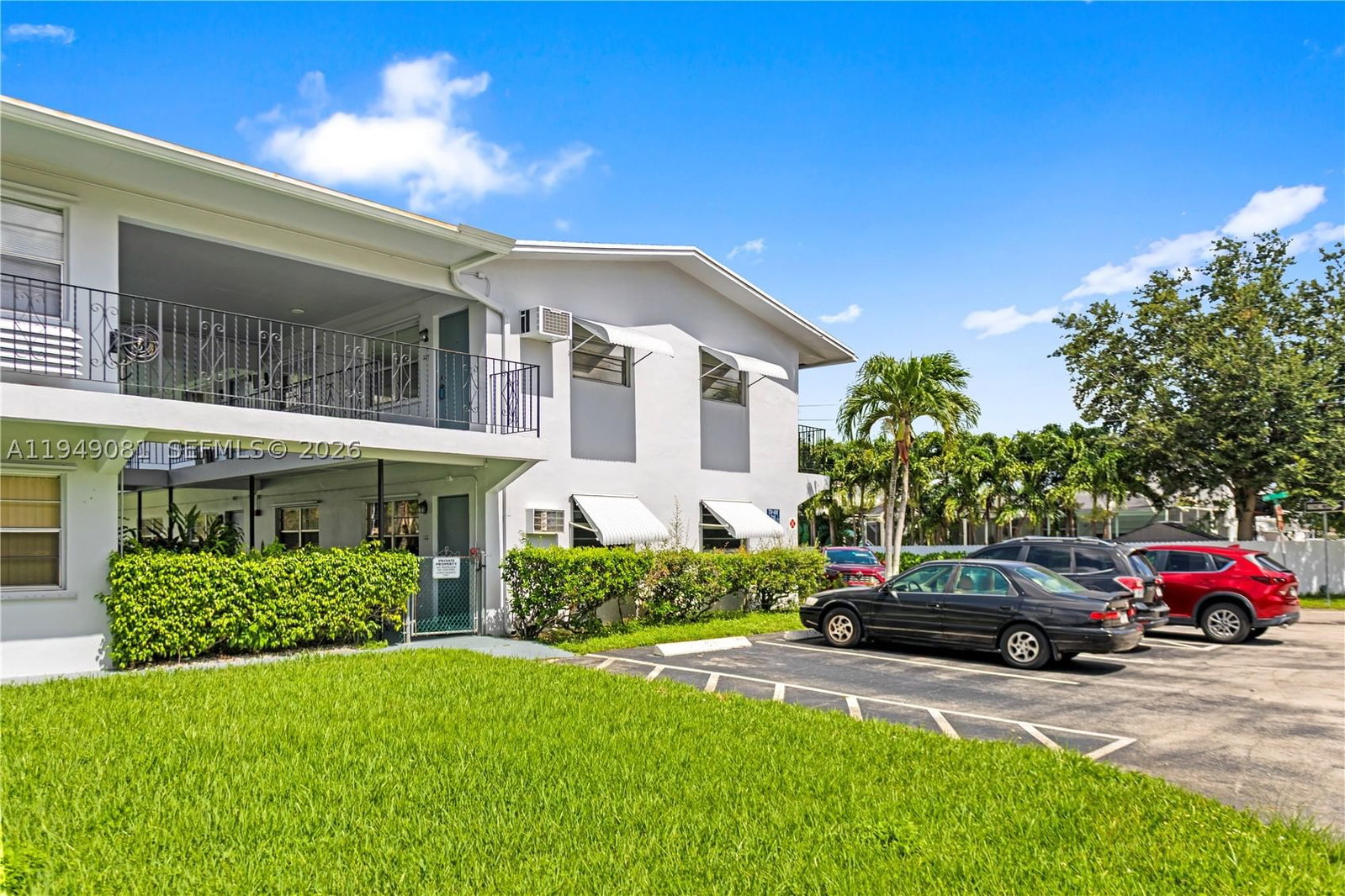 Real estate property located at 7401 Pines Blvd #222, Broward, Pembroke House Condo, Pembroke Pines, FL