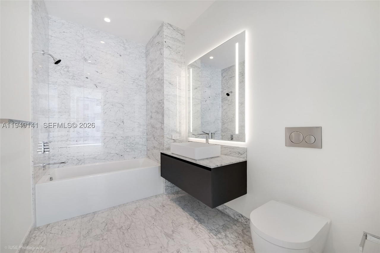 Real estate property located at 5 Grove Isle Dr. S503, Miami-dade, Grove Isle, Miami, FL