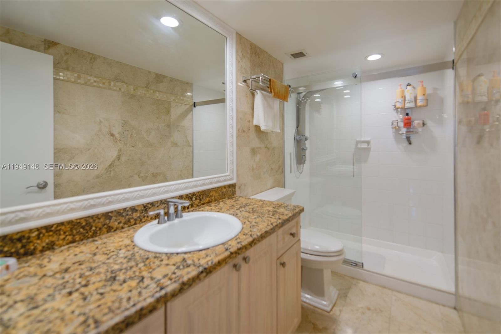 Real estate property located at 1985 Ocean Dr #6F, Broward, Hemispheres Condo, Hallandale Beach, FL