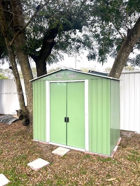 Real estate property located at 832 16th Ter, Broward, Lincoln Park Sixth Add, Fort Lauderdale, FL