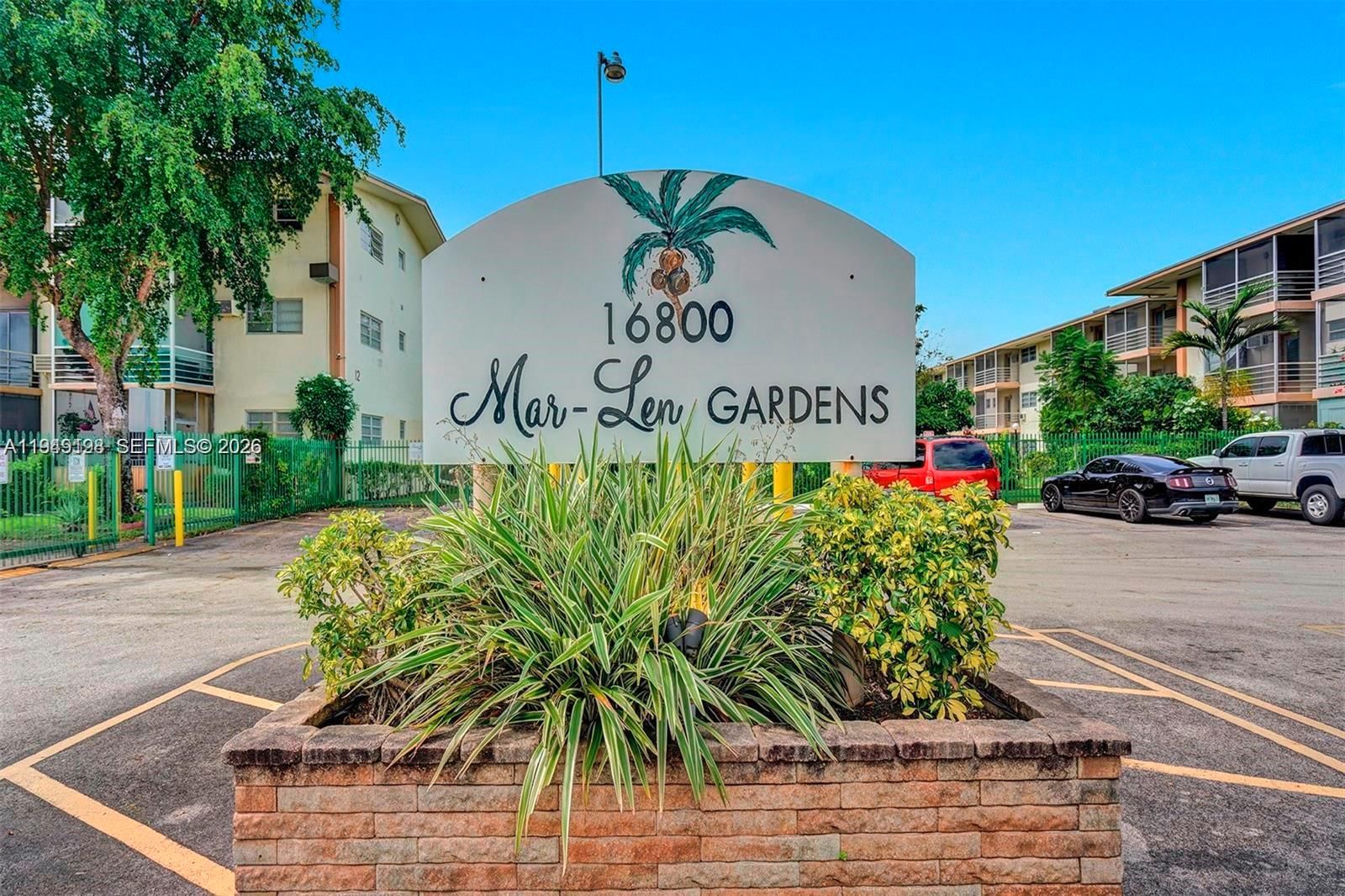 Real estate property located at 16901 13th Ave #110, Miami-dade, Mar-len Gardens No 6 Corp, Miami, FL