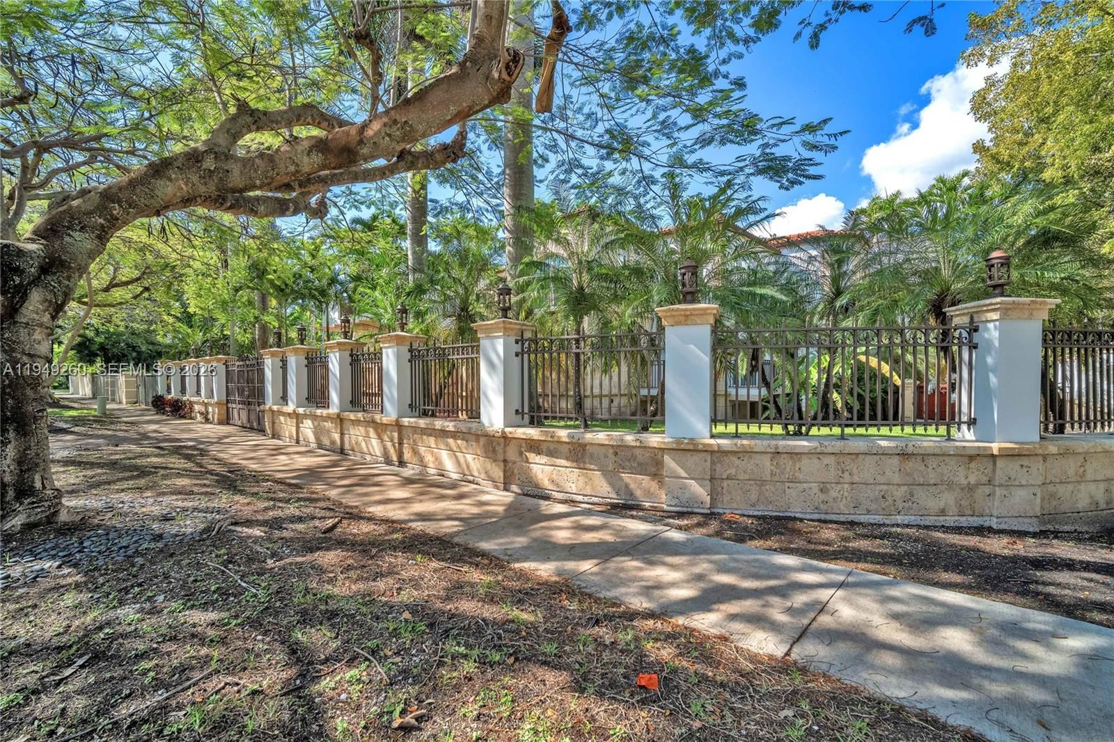 Real estate property located at 1710 Miami Ave, Miami-dade, Holleman Park, Miami, FL