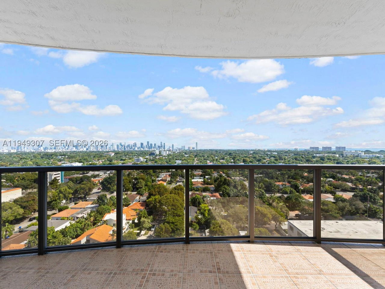 Real estate property located at 2301 27th Ave #1403, Miami-dade, The Luxor Residences Cond, Miami, FL