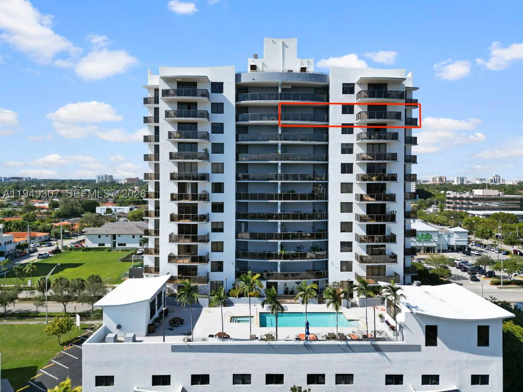 Real estate property located at 2301 27th Ave #1403, Miami-dade, The Luxor Residences Cond, Miami, FL