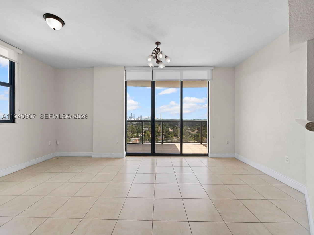 Real estate property located at 2301 27th Ave #1403, Miami-dade, The Luxor Residences Cond, Miami, FL
