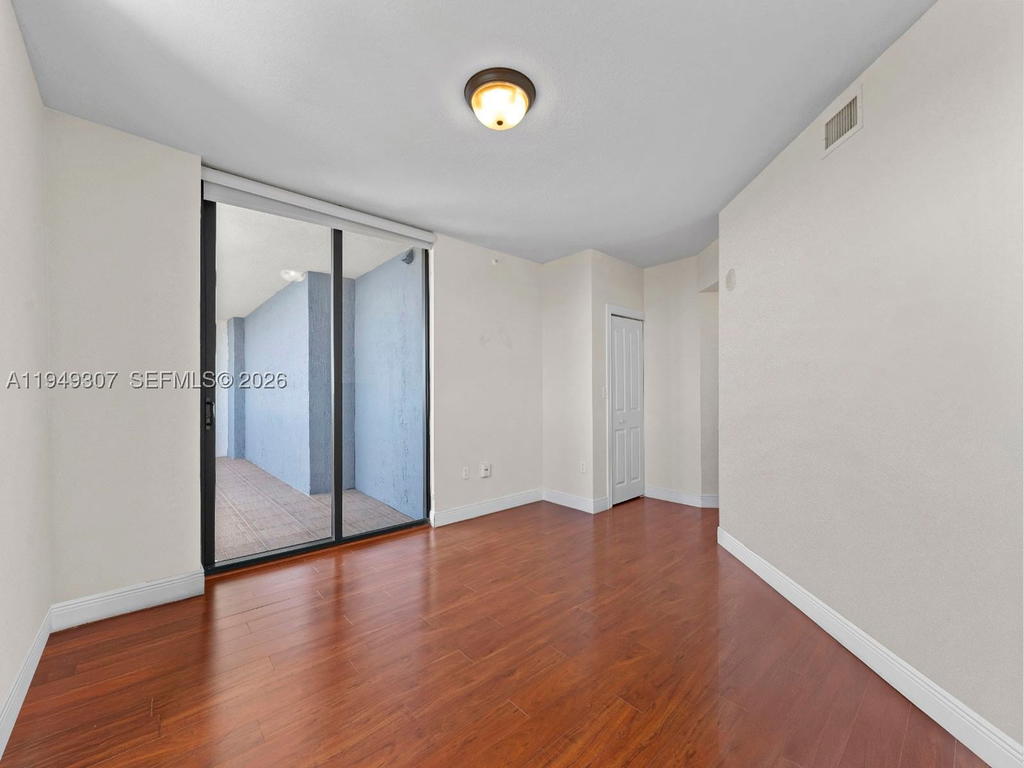 Real estate property located at 2301 27th Ave #1403, Miami-dade, The Luxor Residences Cond, Miami, FL