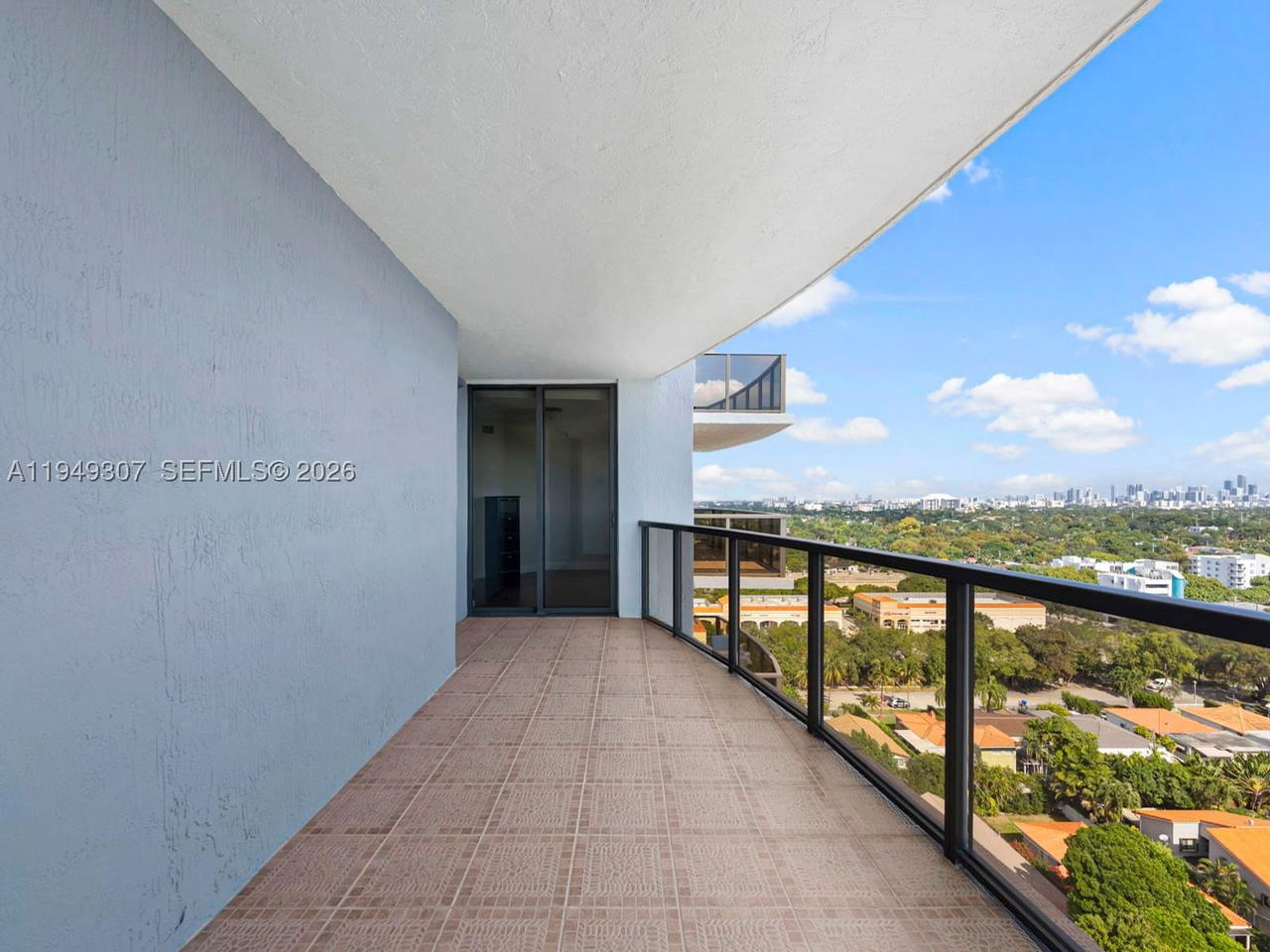 Real estate property located at 2301 27th Ave #1403, Miami-dade, The Luxor Residences Cond, Miami, FL