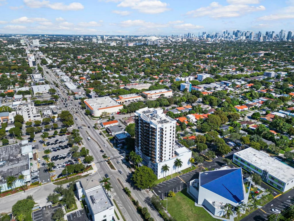 Real estate property located at 2301 27th Ave #1403, Miami-dade, The Luxor Residences Cond, Miami, FL