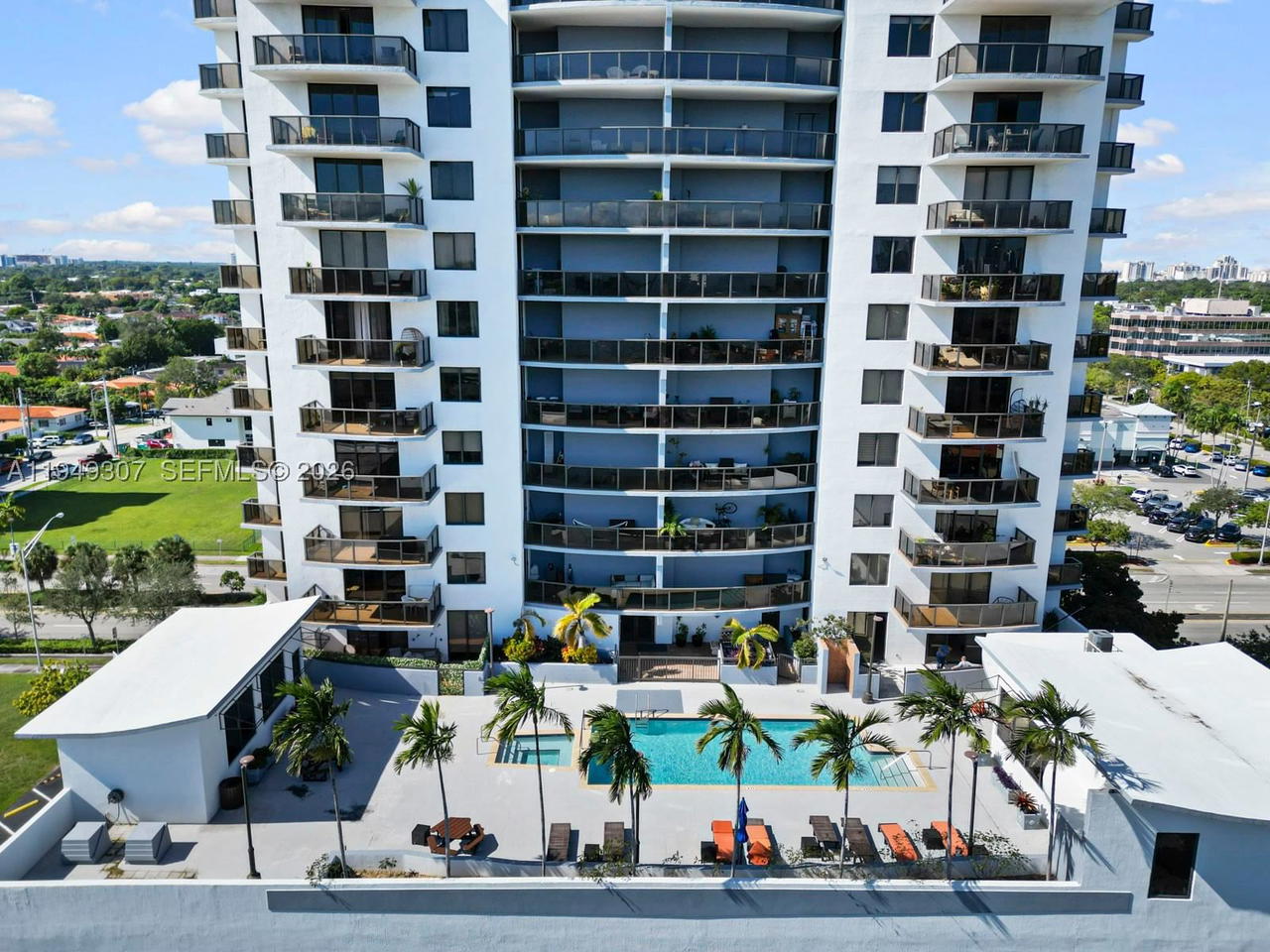 Real estate property located at 2301 27th Ave #1403, Miami-dade, The Luxor Residences Cond, Miami, FL