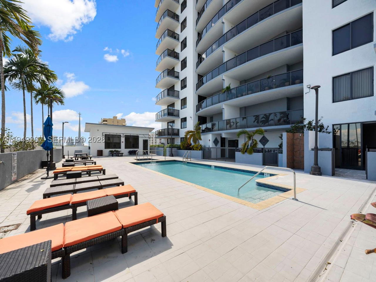 Real estate property located at 2301 27th Ave #1403, Miami-dade, The Luxor Residences Cond, Miami, FL