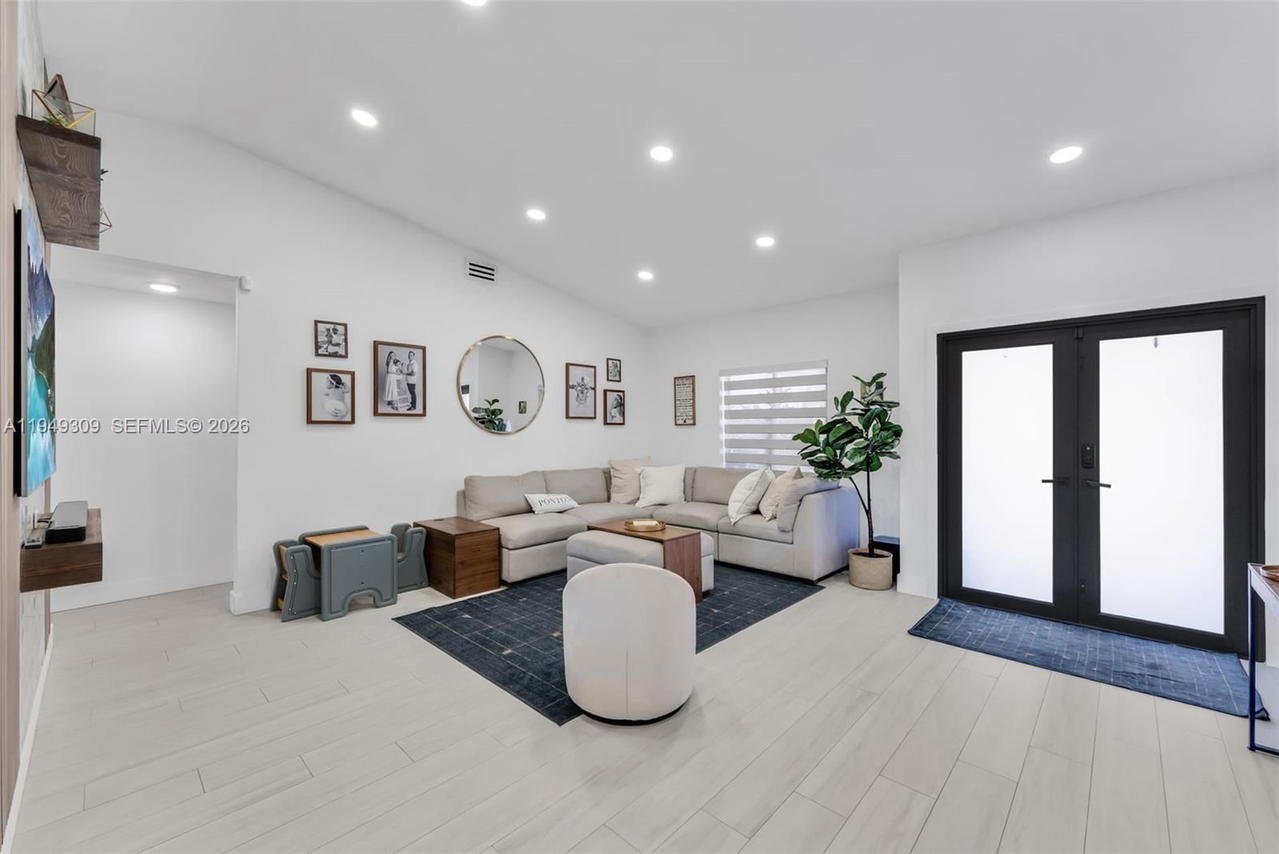 Real estate property located at 15101 144th Ct, Miami-dade, River Bend Sec 4, Miami, FL