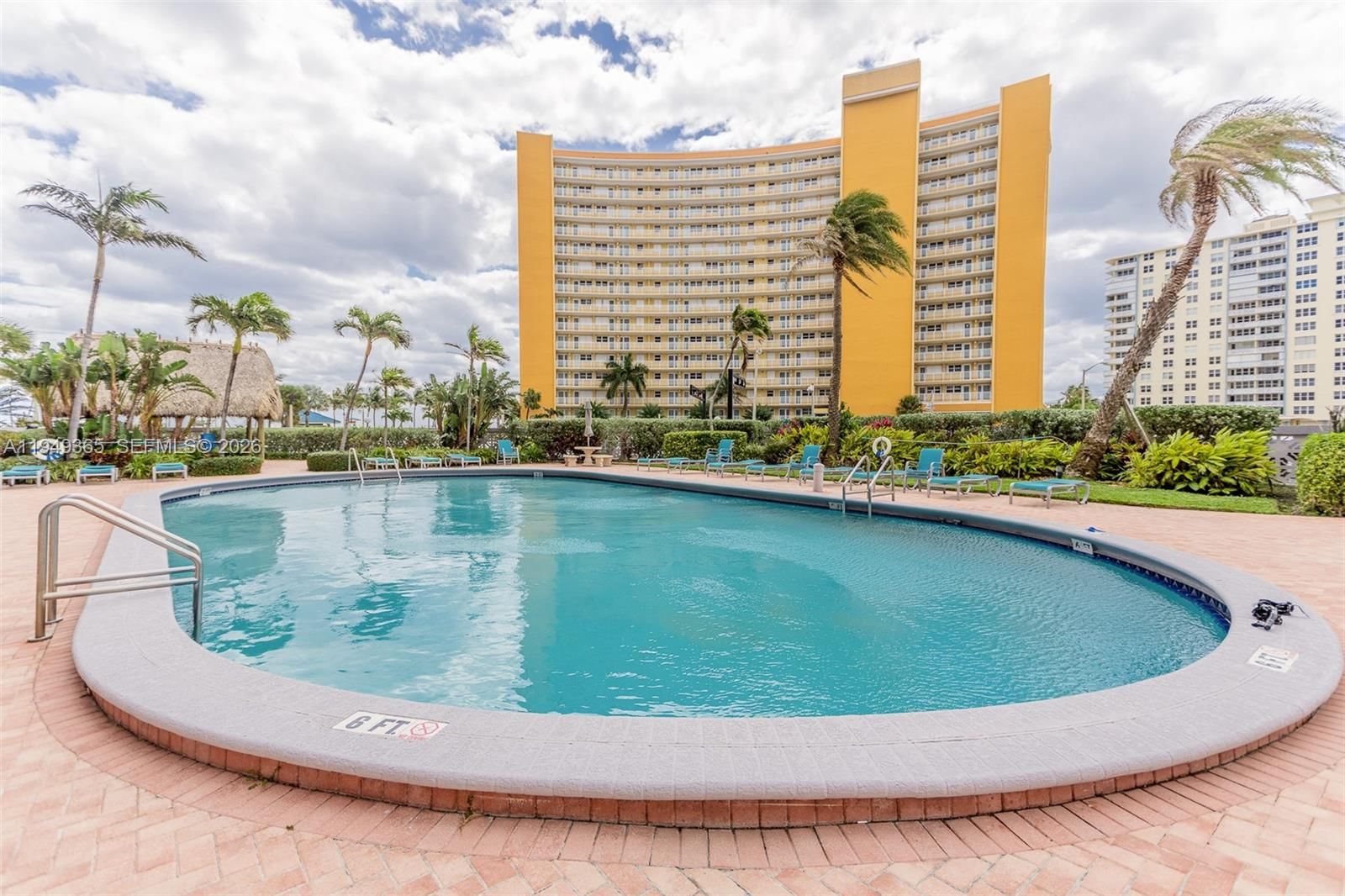 Real estate property located at 405 Ocean Blvd #1528, Broward, Parliament House Condo, Pompano Beach, FL