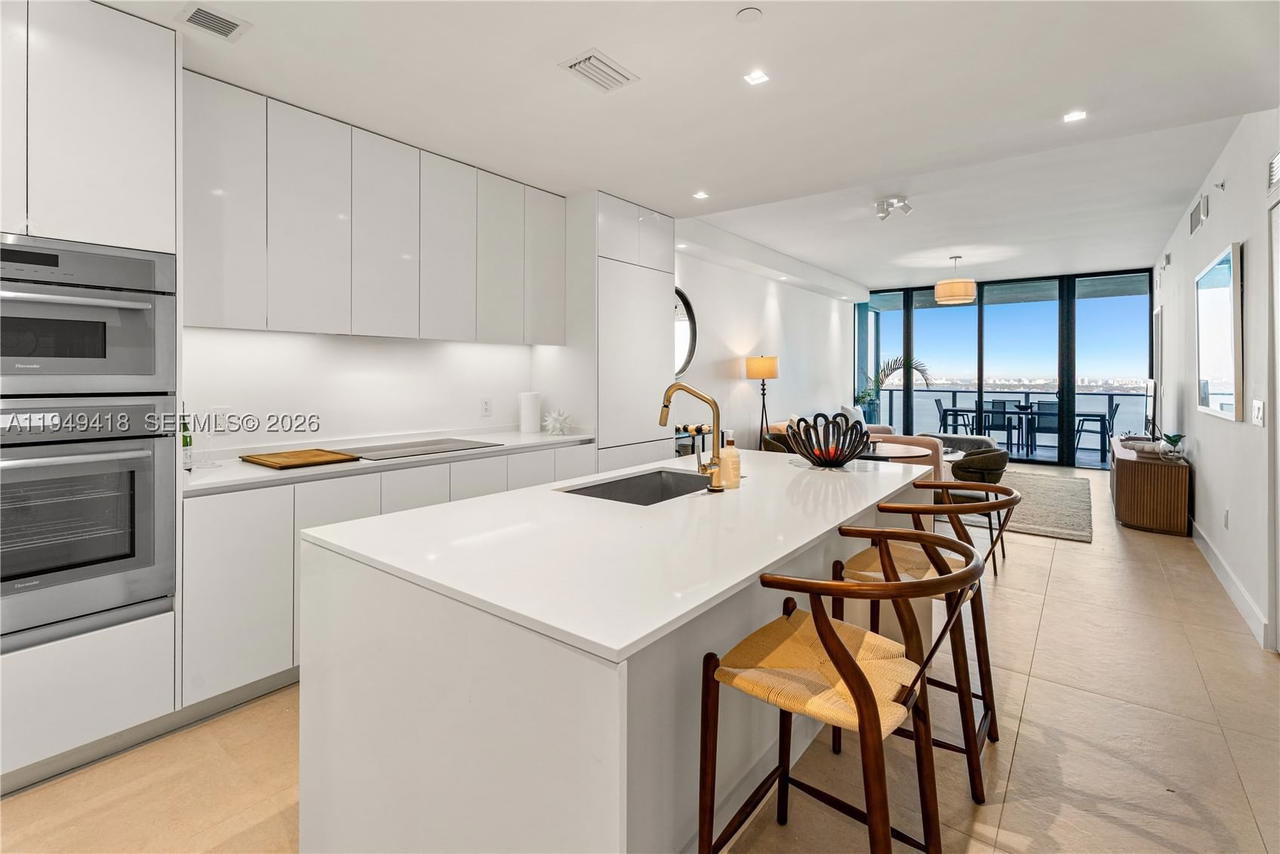 Real estate property located at 700 24th St #2602, Miami-dade, Aria Reserve, Miami, FL