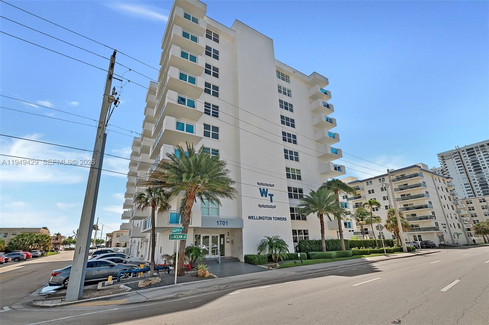 Real estate property located at 1701 Ocean Dr #202, Broward, Wellington Towers Condo, Hollywood, FL