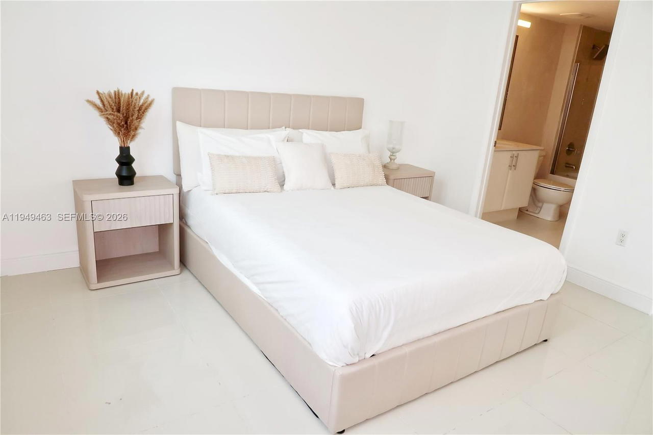 Real estate property located at 1861 S River Dr #2505, Miami-dade, Terrazas Riverpark Villag, Miami, FL