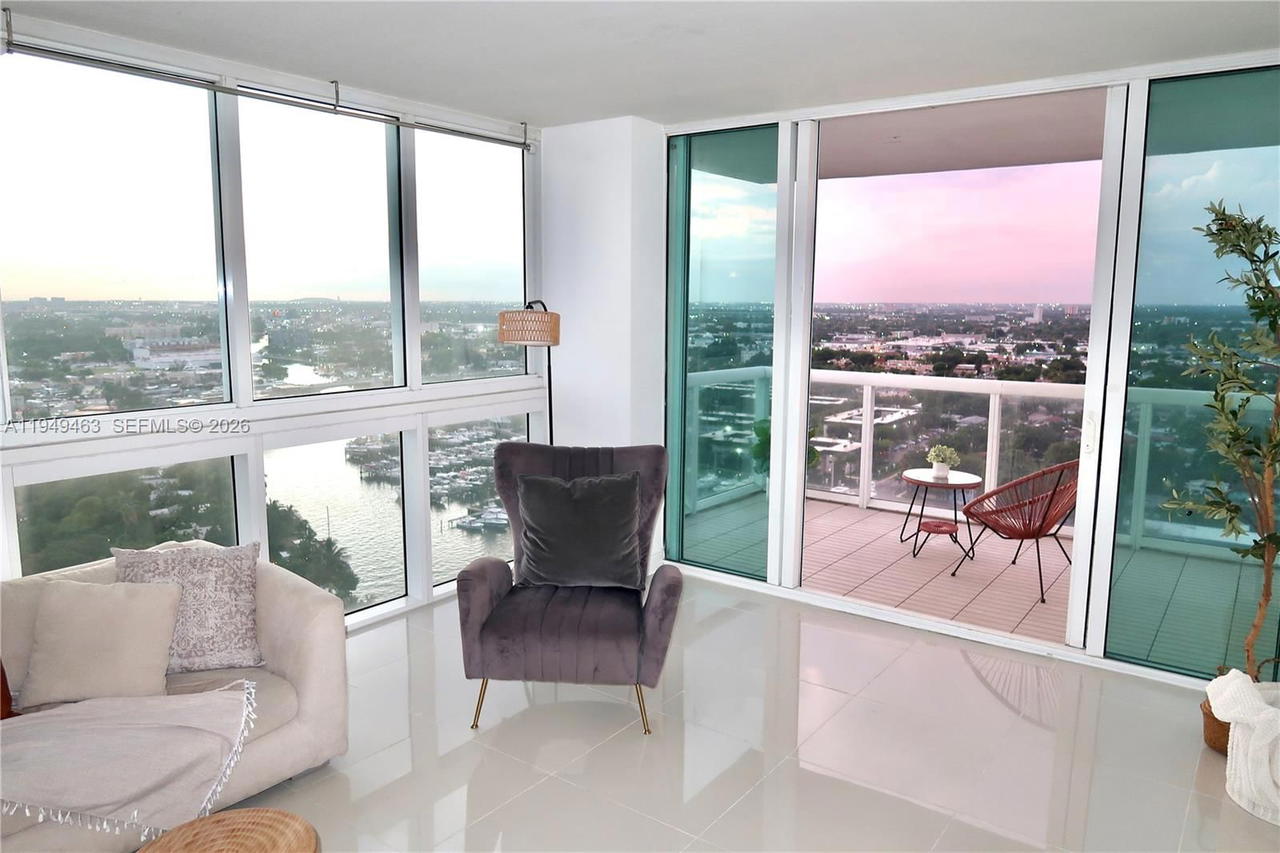 Real estate property located at 1861 S River Dr #2505, Miami-dade, Terrazas Riverpark Villag, Miami, FL