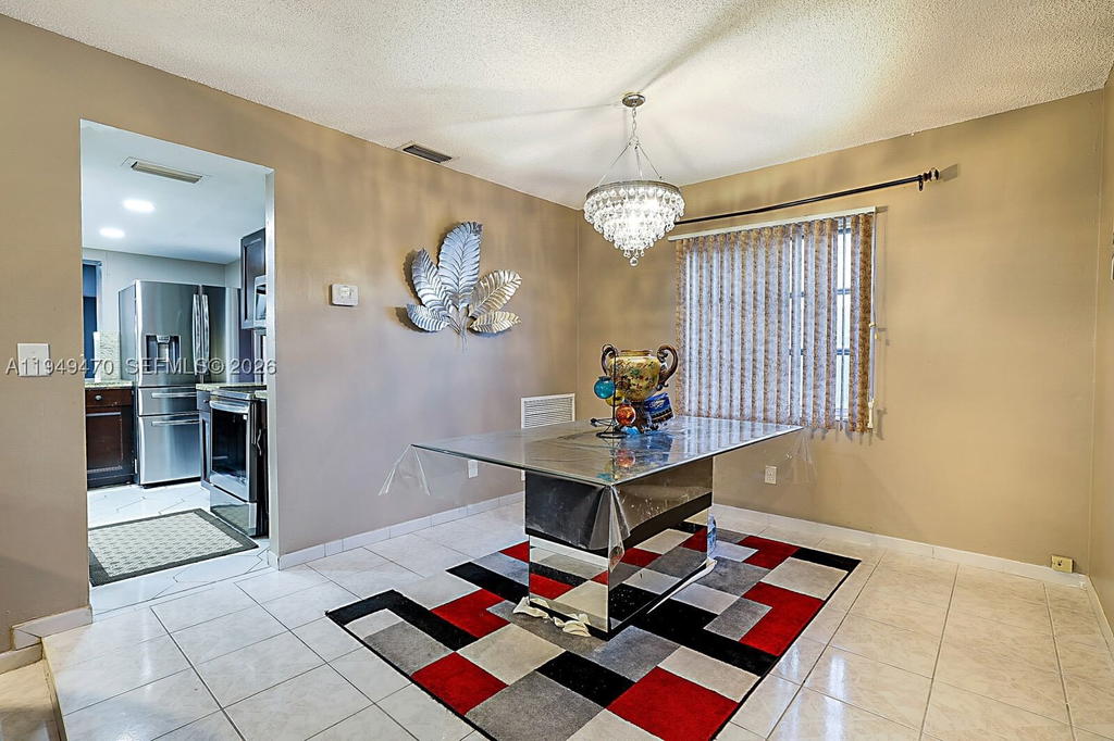 Real estate property located at 2210 91st Ter, Broward, Rainbow Lakes, Pembroke Pines, FL