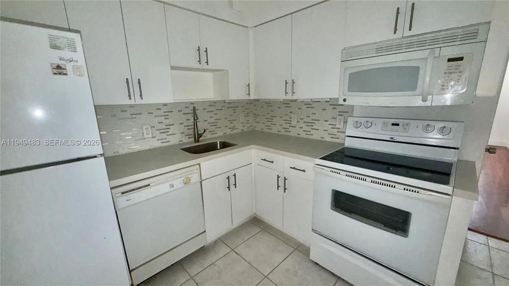 Real estate property located at 5161 Collins Ave #511, Miami-dade, Seacoast 5151 Condo, Miami Beach, FL