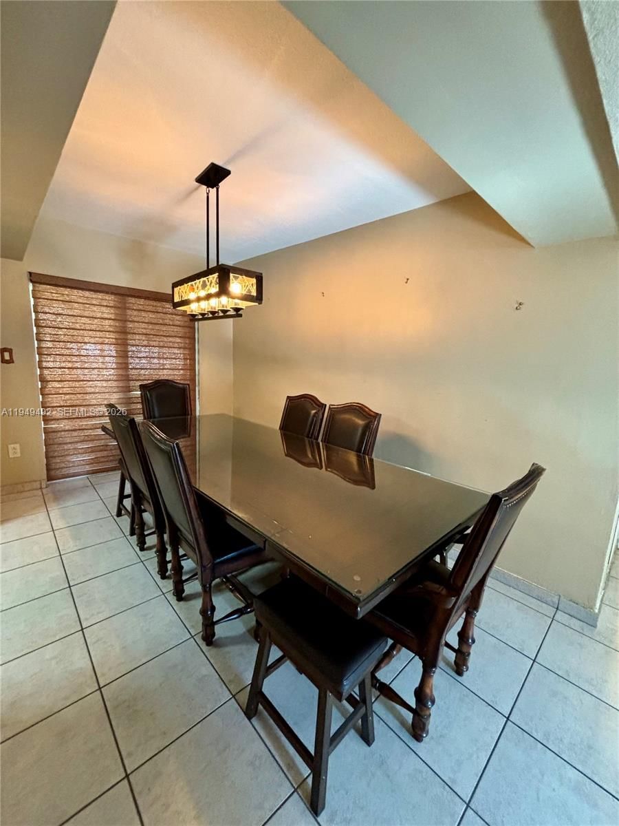 Real estate property located at 3521 88th Ct, Miami-dade, Bird Rd Highlands, Miami, FL