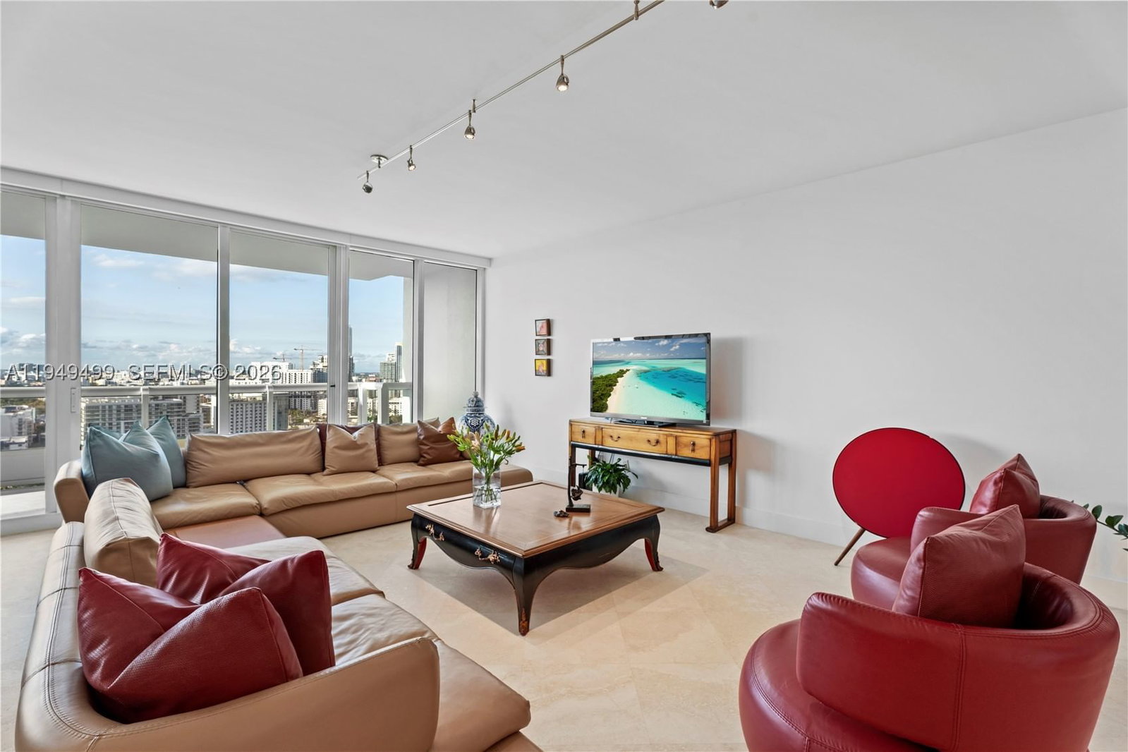 Real estate property located at 1643 Brickell Ave #2506, Miami-dade, Santa Maria Condo, Miami, FL