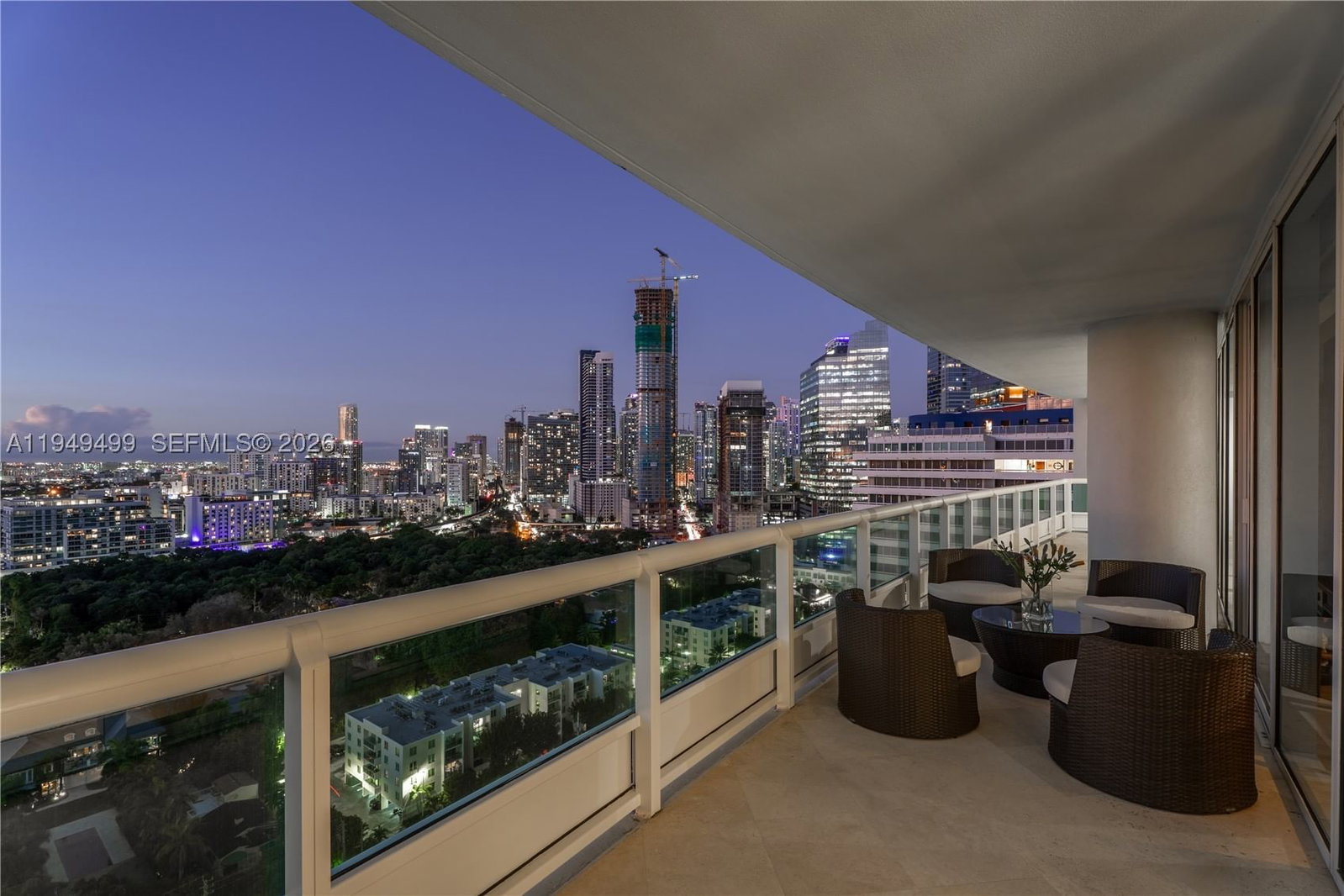 Real estate property located at 1643 Brickell Ave #2506, Miami-dade, Santa Maria Condo, Miami, FL