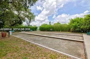 Real estate property located at 1532 Whitehall Dr #202, Broward, Condo 16 Of Whitehall Con, Davie, FL