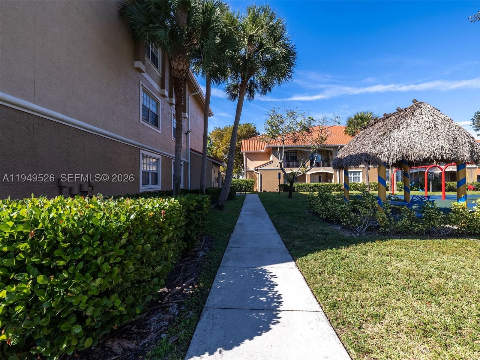 Real estate property located at 11700 2nd St #13202, Broward, Marquesa Condo, Pembroke Pines, FL