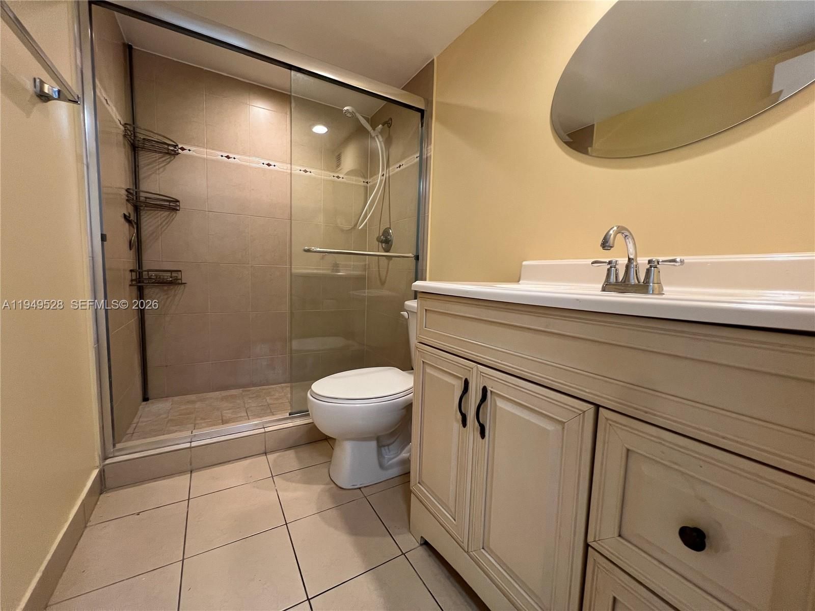 Real estate property located at 1833 Ocean Dr #1109, Broward, Plaza Towers North Condo, Hallandale Beach, FL