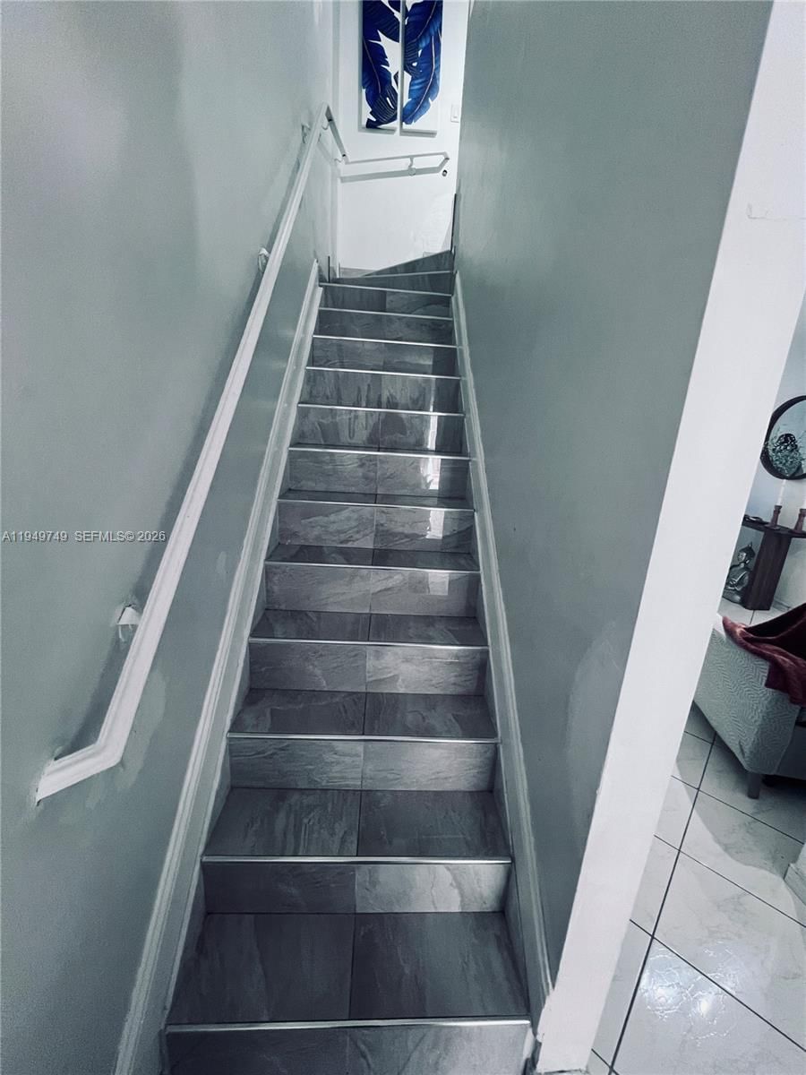Real estate property located at 8851 119th St #5221, Miami-dade, Grand Vista Condo, Hialeah Gardens, FL