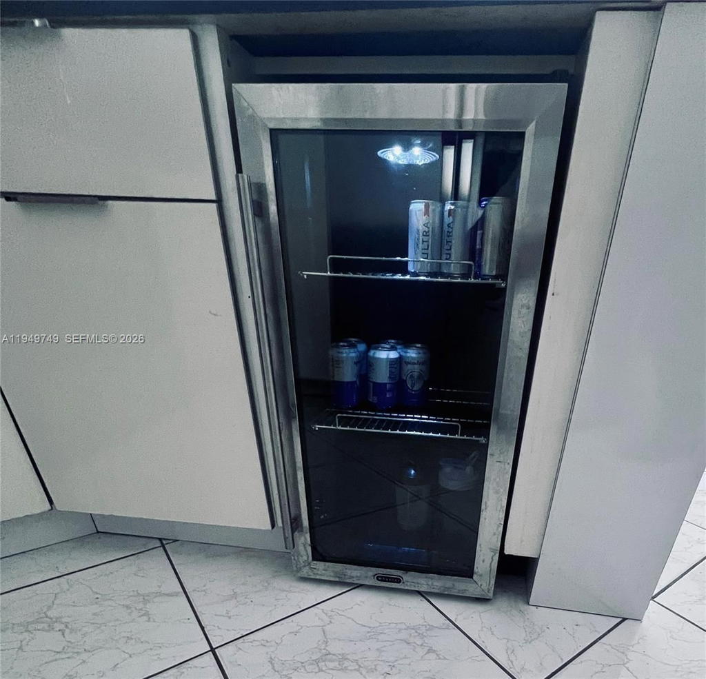Real estate property located at 8851 119th St #5221, Miami-dade, Grand Vista Condo, Hialeah Gardens, FL