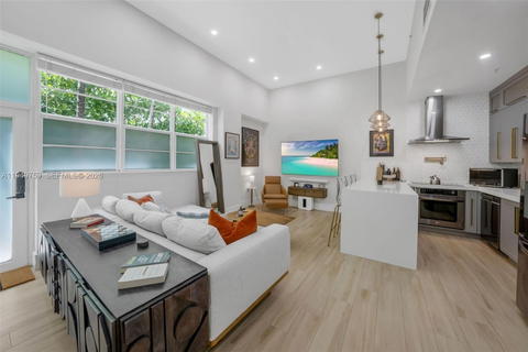 Real estate property located at 935 Euclid Ave #5, Miami-dade, The Nolobi Condo, Miami Beach, FL