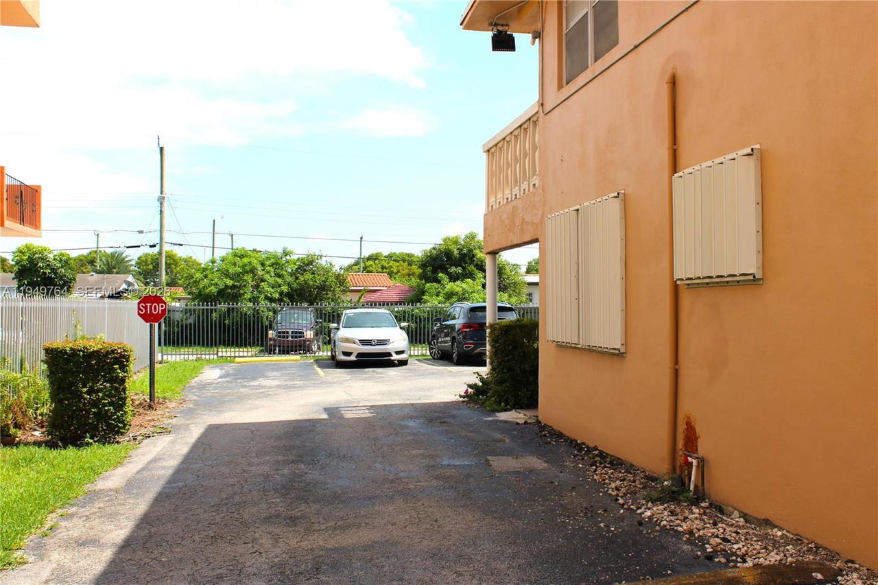 Real estate property located at 1154 35th St #221, Miami-dade, Five Arches Condo, Hialeah, FL