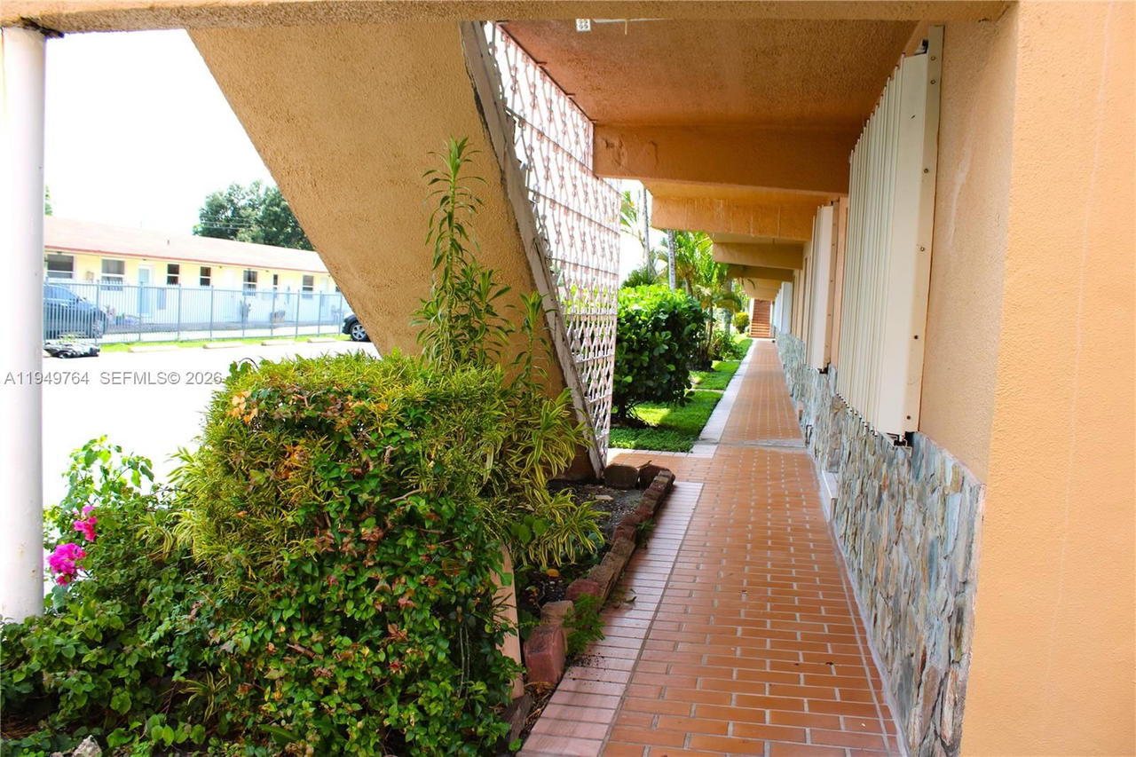 Real estate property located at 1154 35th St #221, Miami-dade, Five Arches Condo, Hialeah, FL