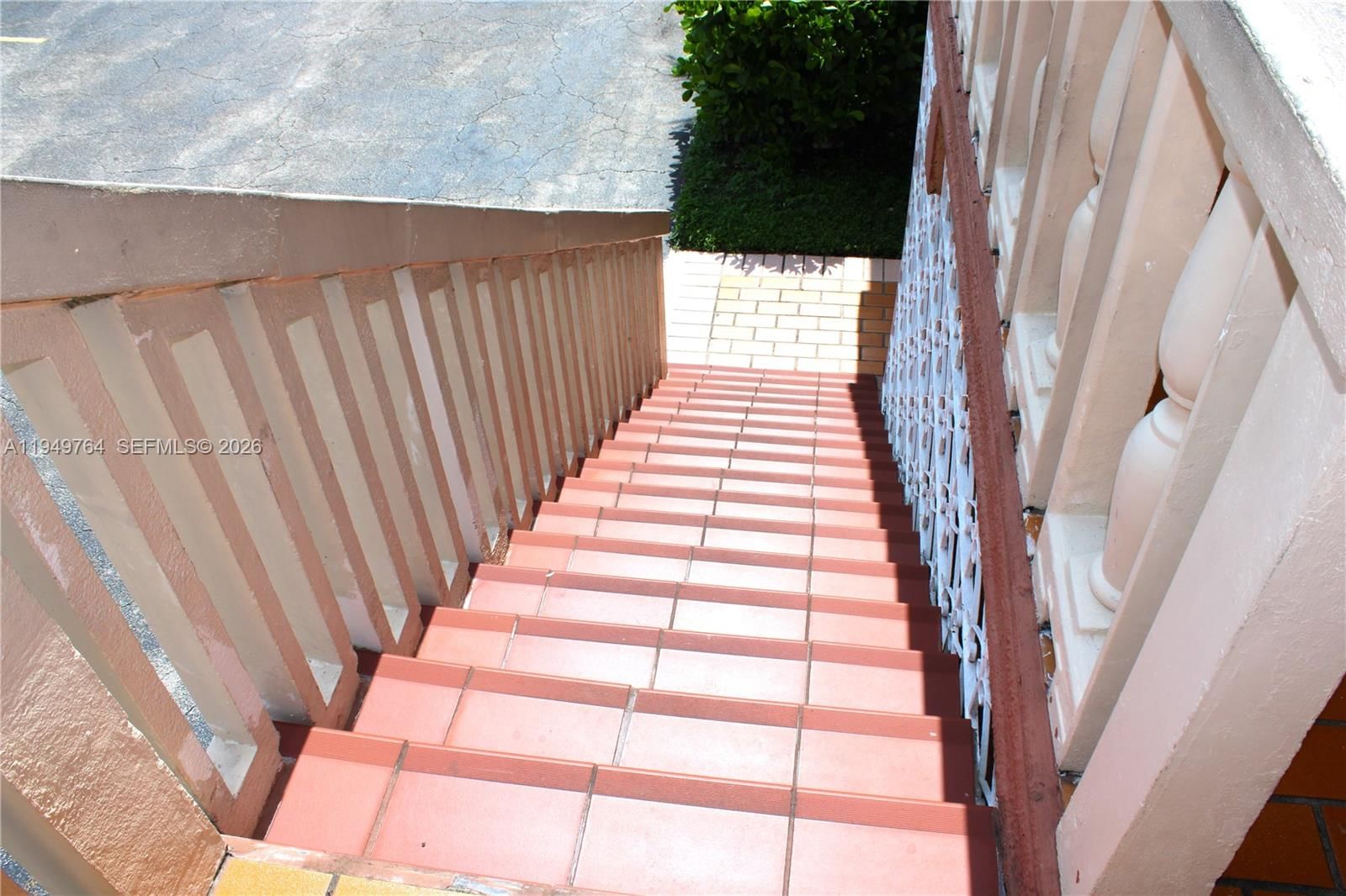 Real estate property located at 1154 35th St #221, Miami-dade, Five Arches Condo, Hialeah, FL