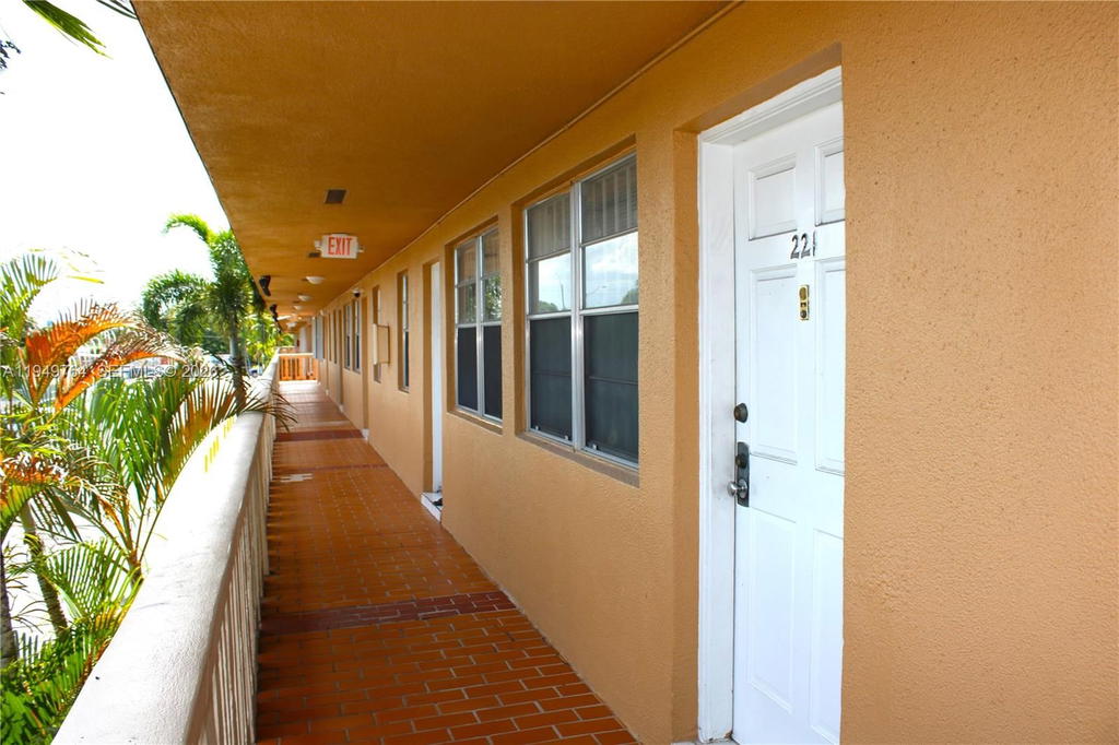 Real estate property located at 1154 35th St #221, Miami-dade, Five Arches Condo, Hialeah, FL